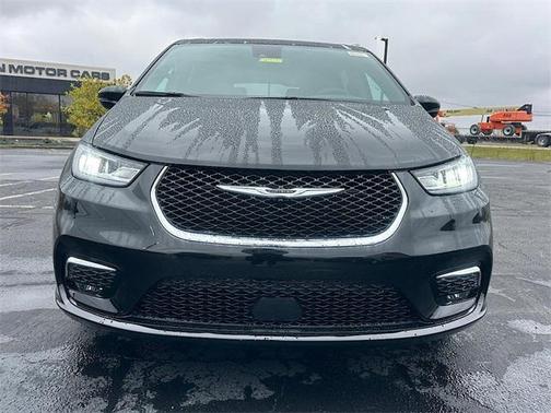 2026 Chrysler Pacifica L