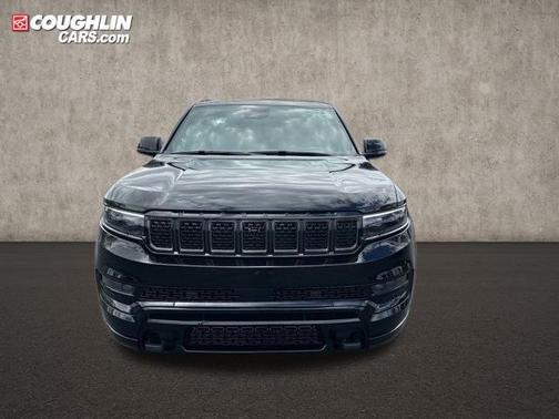 Diamond Black Crystal Pearlcoat 2024 Jeep Grand Wagoneer Series II 4x4