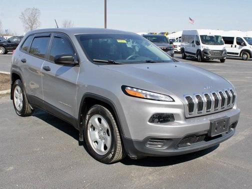 2015 Jeep Cherokee Sport