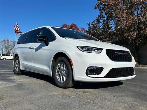 2026 Chrysler Pacifica L