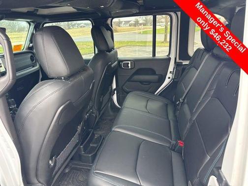 Bright White Clearcoat 2025 Jeep Wrangler 4xe Rubicon X