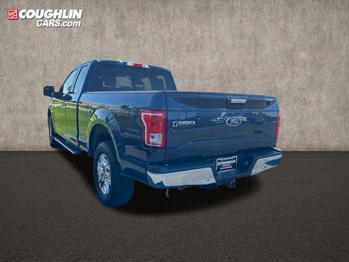 Blue 2015 Ford F-150 XLT