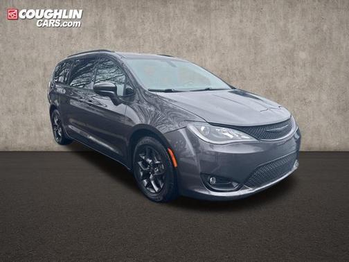 2019 Chrysler Pacifica Touring-L Plus