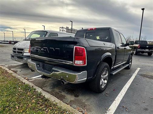 2017 RAM 1500 Limited Crew Cab 4x4 5'7' Box
