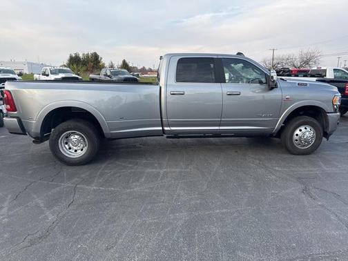 2024 RAM 3500 Limited Crew Cab 4x4 8' Box