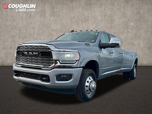 2024 RAM 3500 Limited Crew Cab 4x4 8' Box