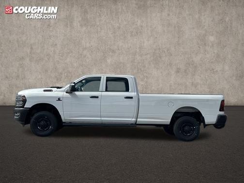 2026 RAM 2500 Tradesman Crew Cab 4x4 8' Box