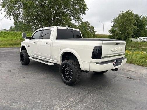 2022 RAM 2500 Limited Crew Cab 4x4 6'4' Box
