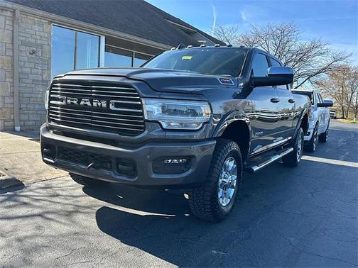 2022 RAM 2500 Laramie Crew Cab 4x4 6'4' Box
