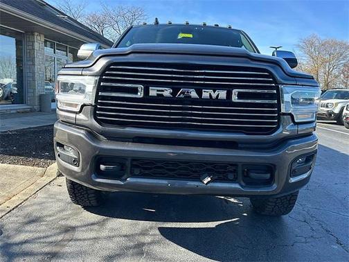 2022 RAM 2500 Laramie Crew Cab 4x4 6'4' Box