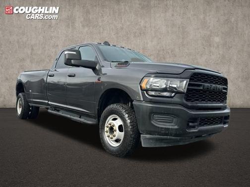 2024 RAM 3500 Tradesman Crew Cab 4x4 8' Box