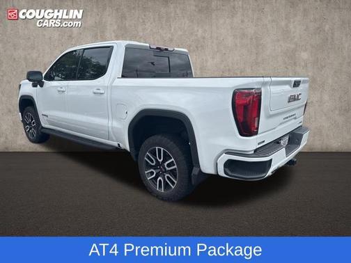 Summit White 2023 GMC Sierra 1500 AT4