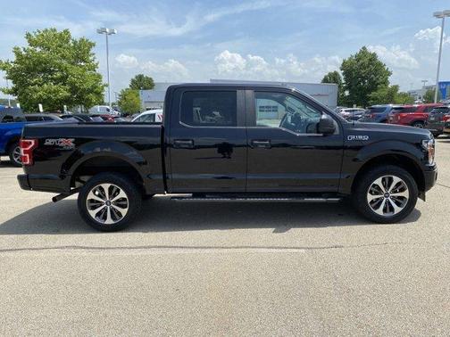Photo 2 of 32 of 2019 Ford F-150 XL