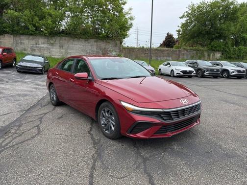 Red 2024 Hyundai ELANTRA SEL