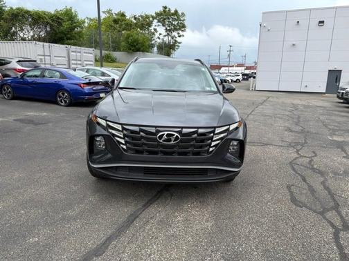 Gray 2023 Hyundai TUCSON SEL