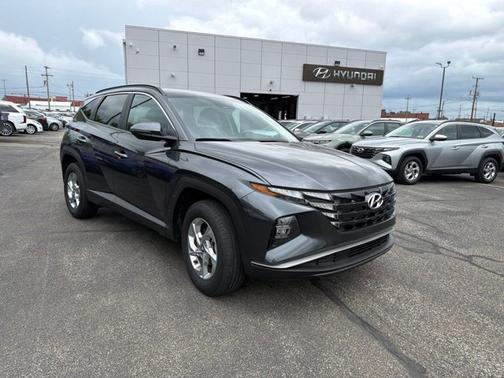 Gray 2023 Hyundai TUCSON SEL