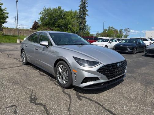 Silver 2023 Hyundai SONATA SEL