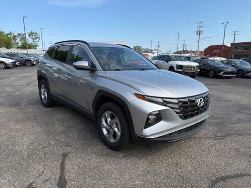 Silver 2023 Hyundai TUCSON SEL