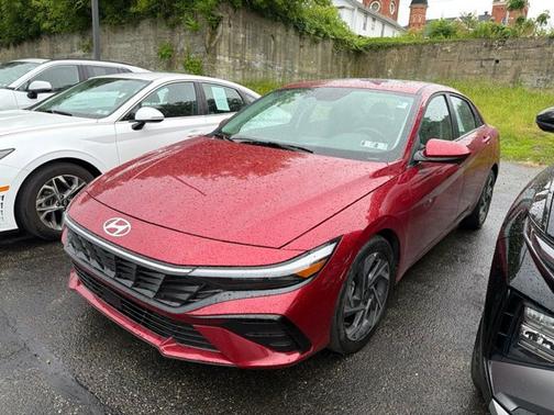 Red 2025 Hyundai ELANTRA SEL Convenience
