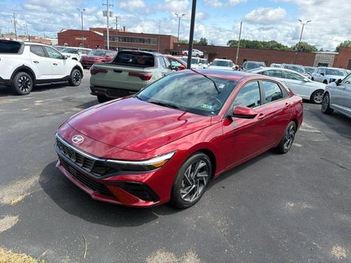 Red 2025 Hyundai ELANTRA SEL Convenience