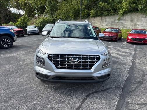 2023 Hyundai VENUE SEL