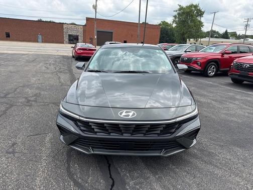2024 Hyundai ELANTRA HEV Limited