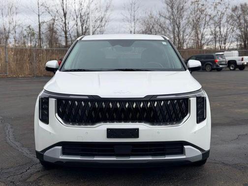 2025 Kia Carnival LXS