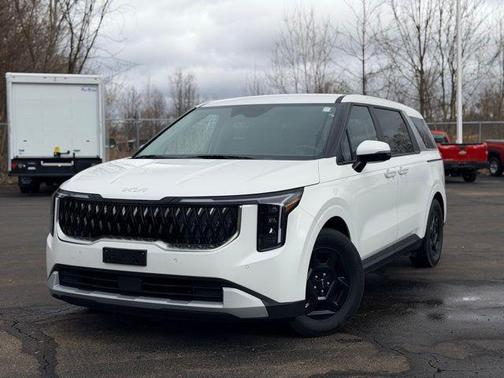2025 Kia Carnival LXS