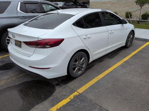 Quartz White Pearl 2018 Hyundai ELANTRA Value Edition