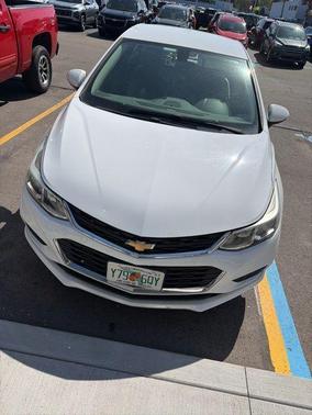 Summit White 2017 Chevrolet Cruze LS
