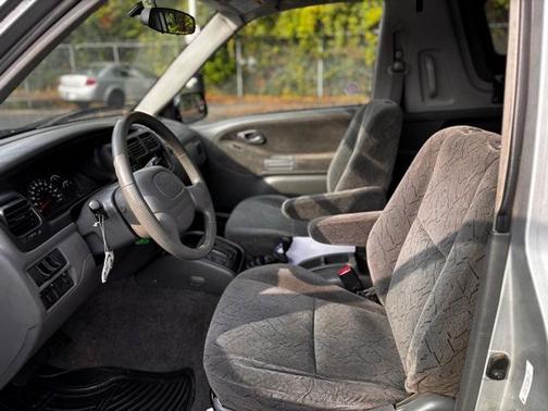 2002 Chevrolet Tracker ZR2
