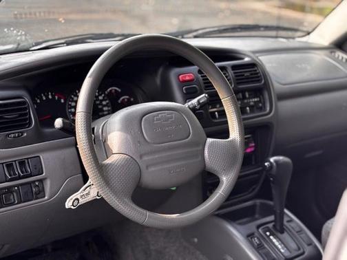 2002 Chevrolet Tracker ZR2