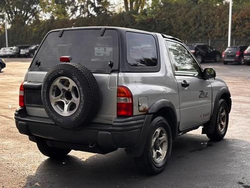 2002 Chevrolet Tracker ZR2