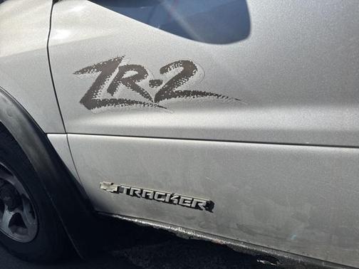 2002 Chevrolet Tracker ZR2
