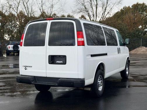 2023 Chevrolet Express 3500 LS