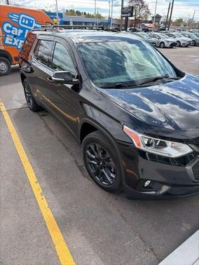 Mosaic Black Metallic 2021 Chevrolet Traverse RS
