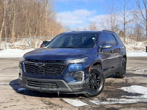 2022 Chevrolet Traverse LT Cloth