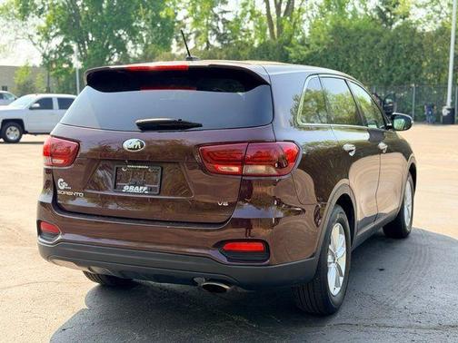 Sangria Red 2019 Kia Sorento LX