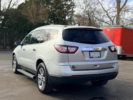 2017 Chevrolet Traverse 2LT