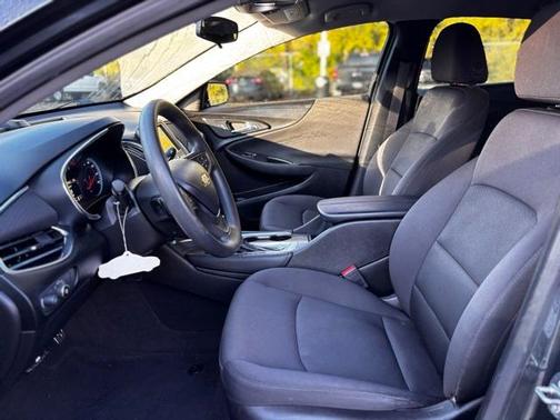 2017 Chevrolet Malibu 1LT
