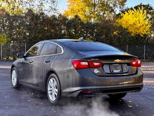2017 Chevrolet Malibu 1LT