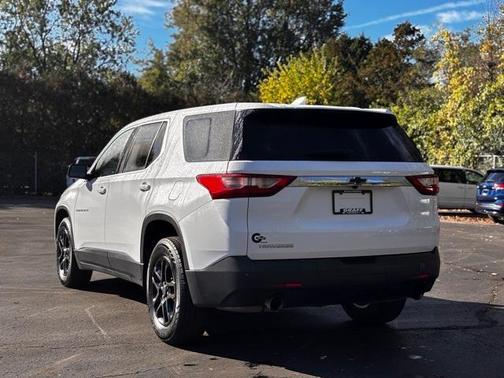 2021 Chevrolet Traverse LS