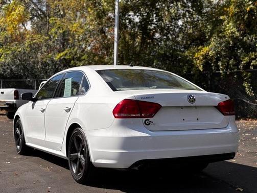 2013 Volkswagen Passat 2.5 SE