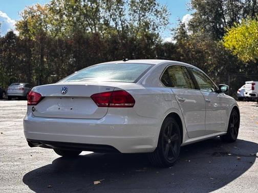 2013 Volkswagen Passat 2.5 SE