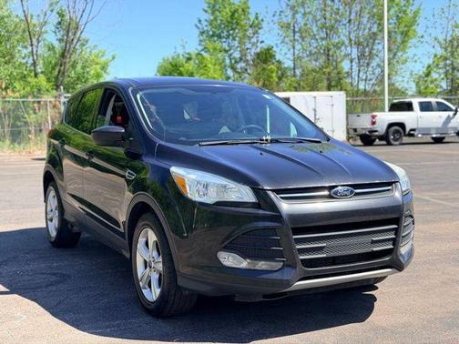 Tuxedo Black 2015 Ford Escape SE