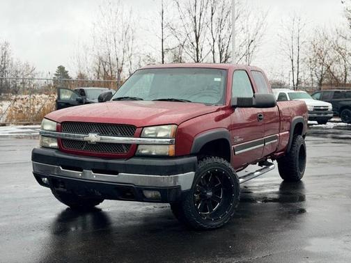 2004 Chevrolet Silverado 2500 LS H/D Extended Cab