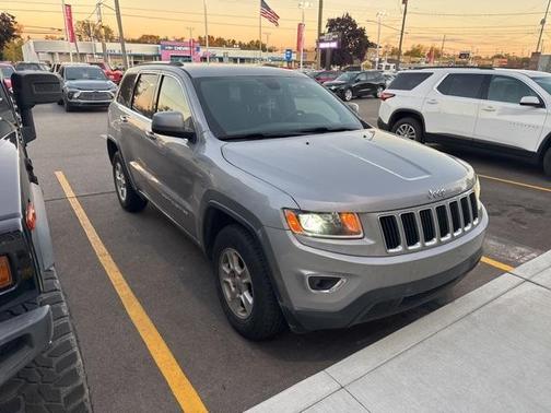 2016 Jeep Grand Cherokee Laredo