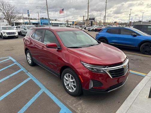 2024 Chevrolet Equinox LT