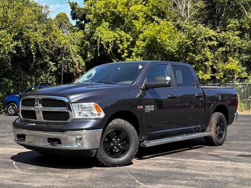 2020 RAM 1500 Classic SLT