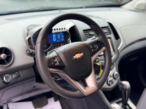 2016 Chevrolet Sonic LT